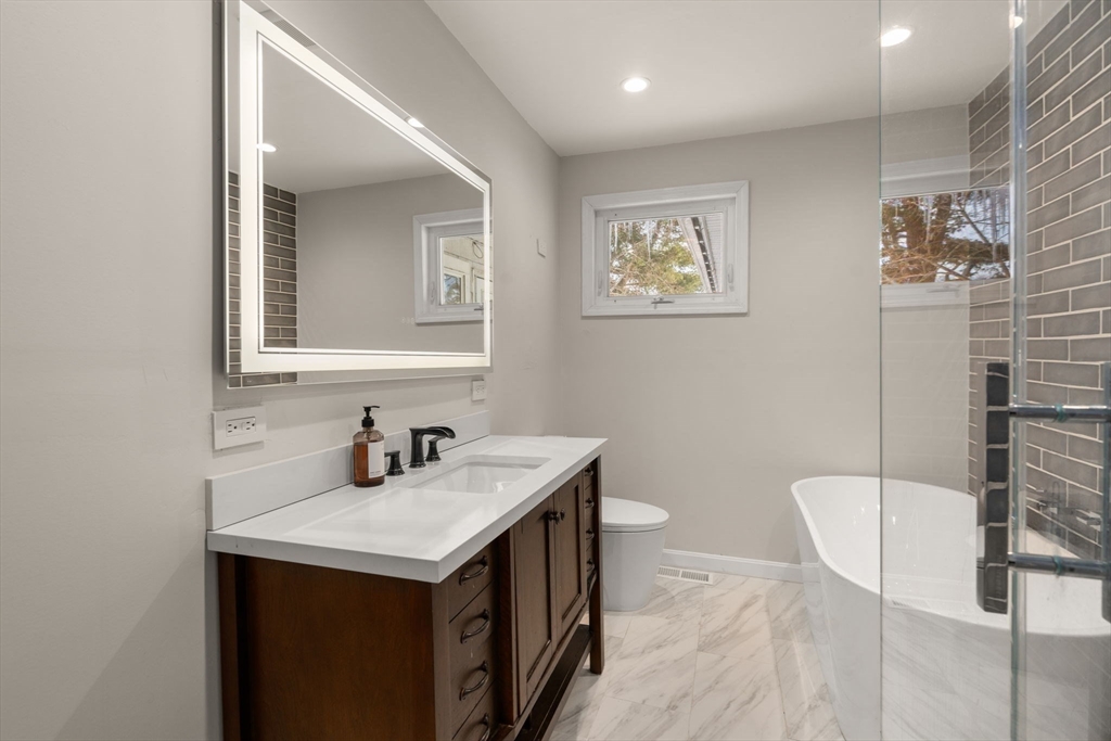 48 Butler Street Salem, NH 03079 - Photo 10 of 21