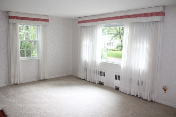 30 Dunster Road Bedford, MA 01730 - Photo 5 of 15 Gallery Image 5