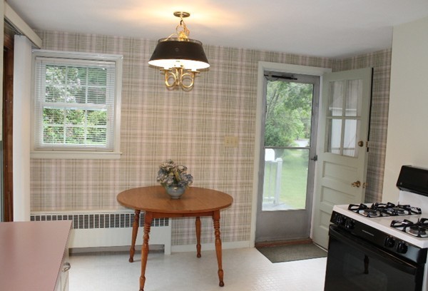 30 Dunster Road Bedford, MA 01730 - Photo 6 of 15 Gallery Image 6
