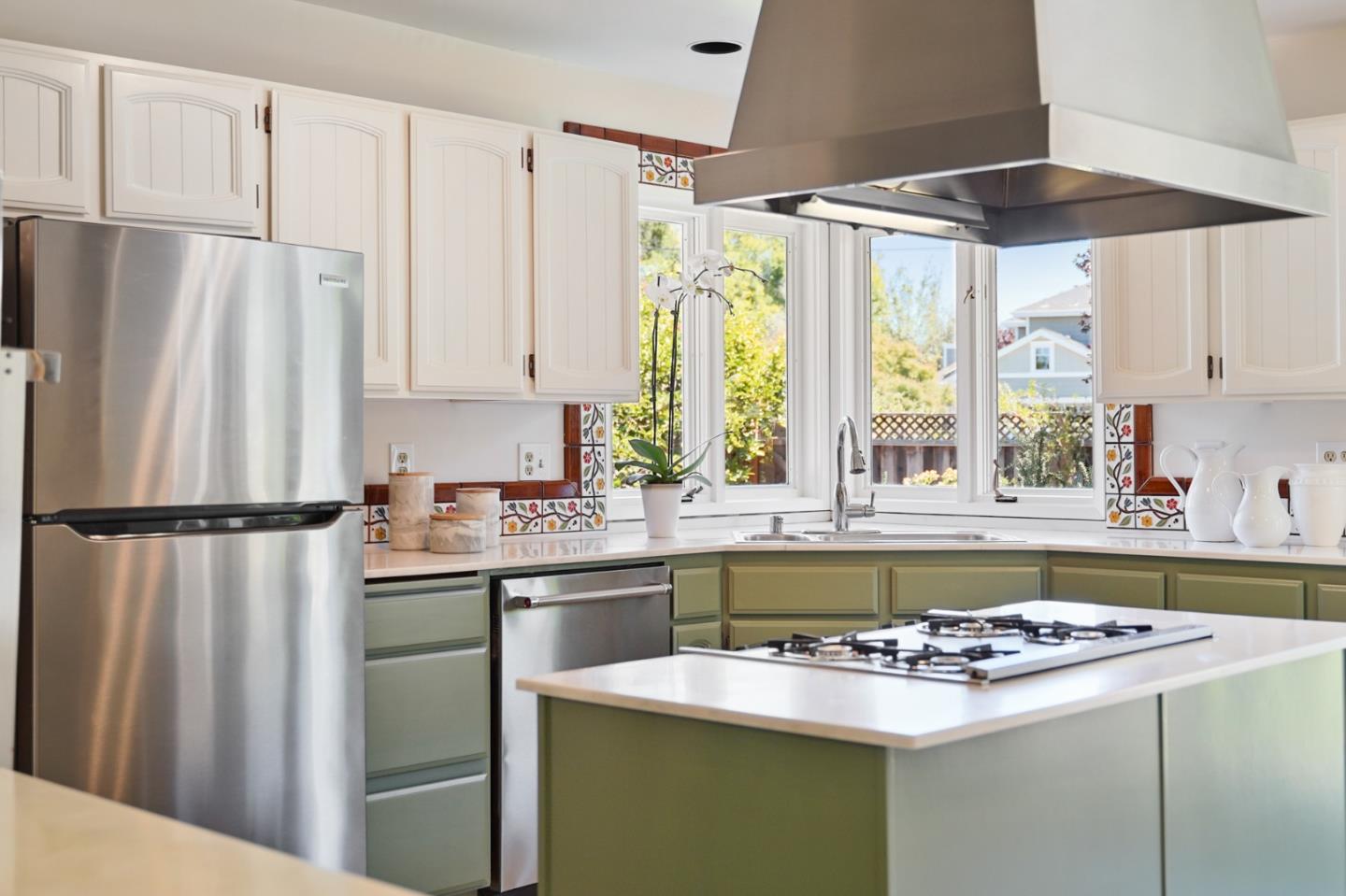 935 Riverside Drive Los Altos, CA 94024 - Photo 11 of 45 Gallery Image 11