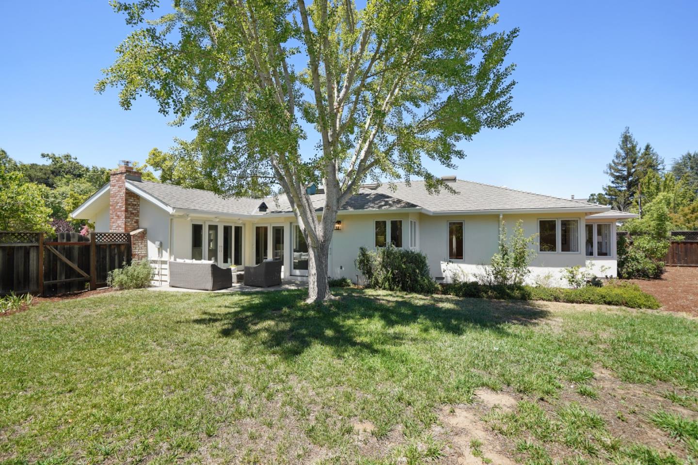935 Riverside Drive Los Altos, CA 94024 - Photo 38 of 45 Gallery Image 38