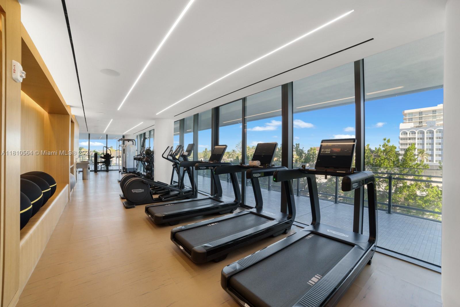 8701 Collins Avenue, Unit 905 Miami Beach, FL 33154 - Photo 57 of 80