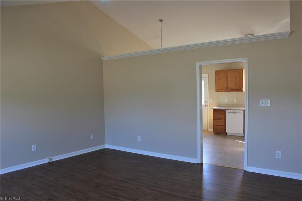 659 Bailey Road Winston-Salem, NC 27107 - Photo 4 of 16 Gallery Image 4