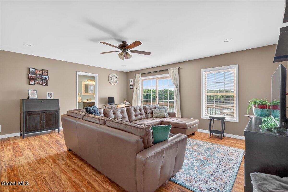 2921 River Road Melrose, NY 12121 - Photo 11 of 57 50-2921 RIVER RD-24