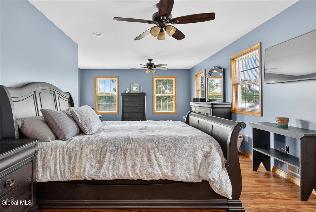 2921 River Road Melrose, NY 12121 - Photo 20 of 57 59-2921 RIVER RD-33