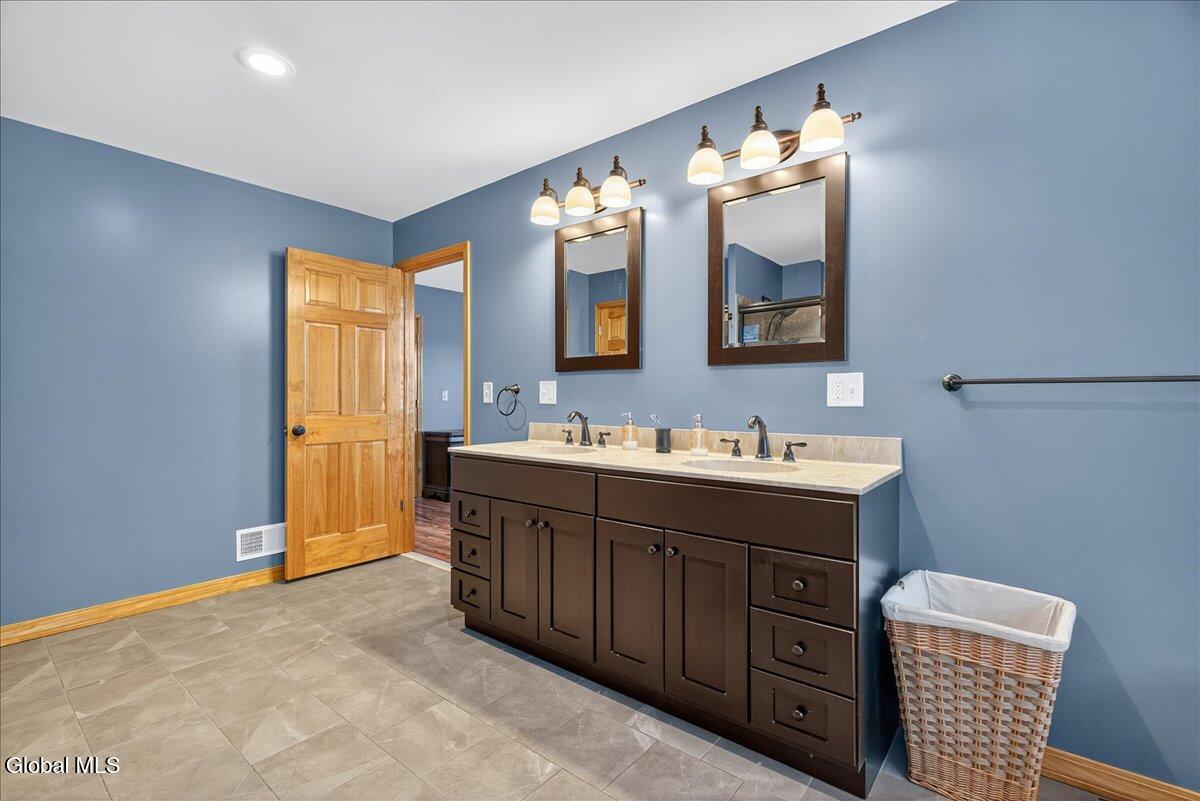 2921 River Road Melrose, NY 12121 - Photo 27 of 57 67-2921 RIVER RD-41
