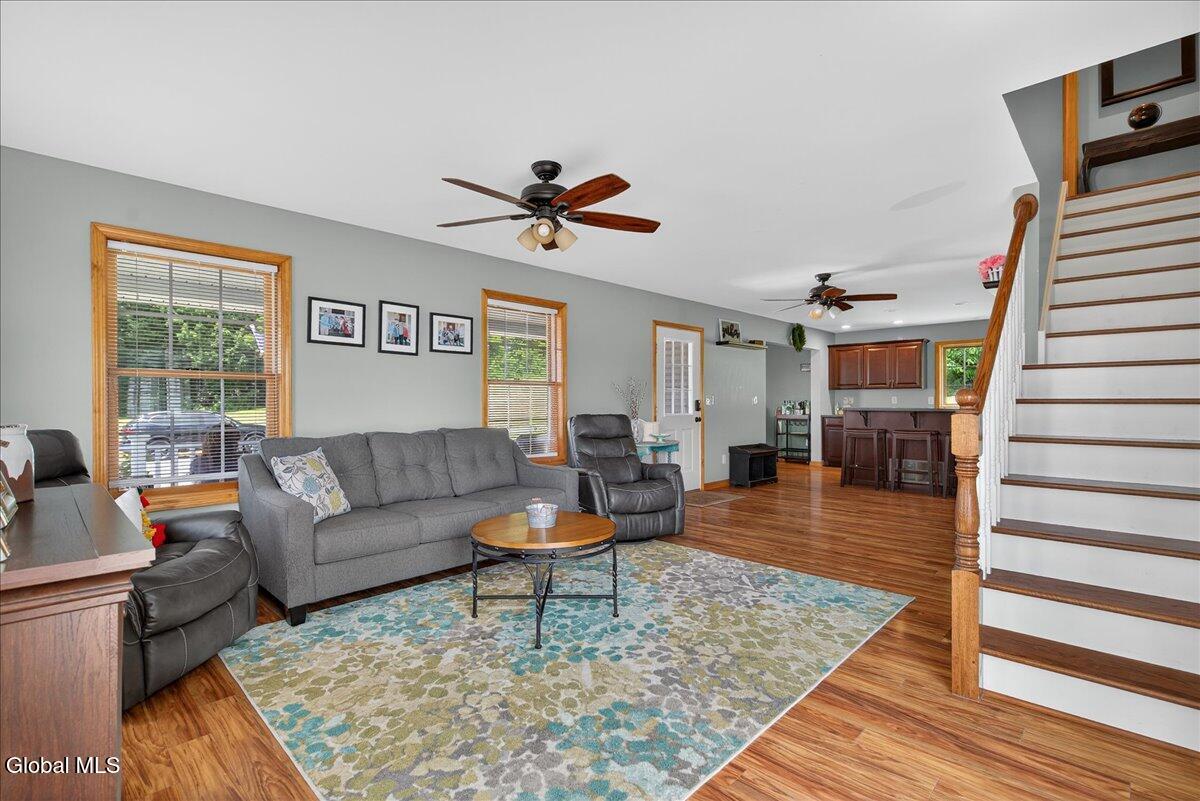 2921 River Road Melrose, NY 12121 - Photo 4 of 57 43-2921 RIVER RD-17
