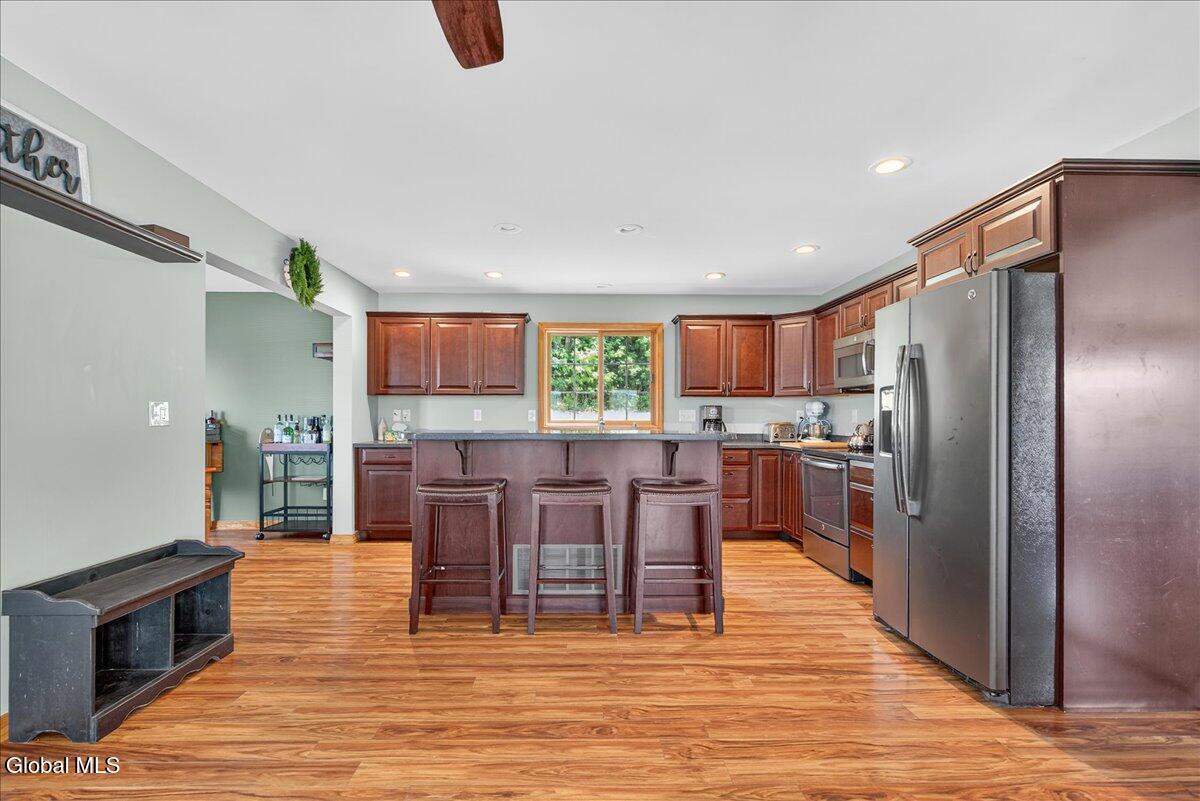 2921 River Road Melrose, NY 12121 - Photo 6 of 57 45-2921 RIVER RD-19