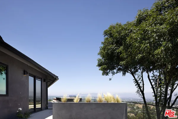 $16,499,999 | 16401 Mulholland Drive, Los Angeles, CA 90049