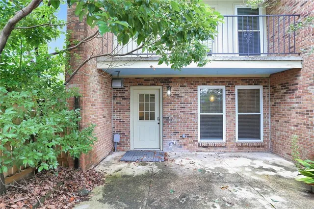 $1,295 | 2663 Toulon Drive, Baton Rouge, LA 70816