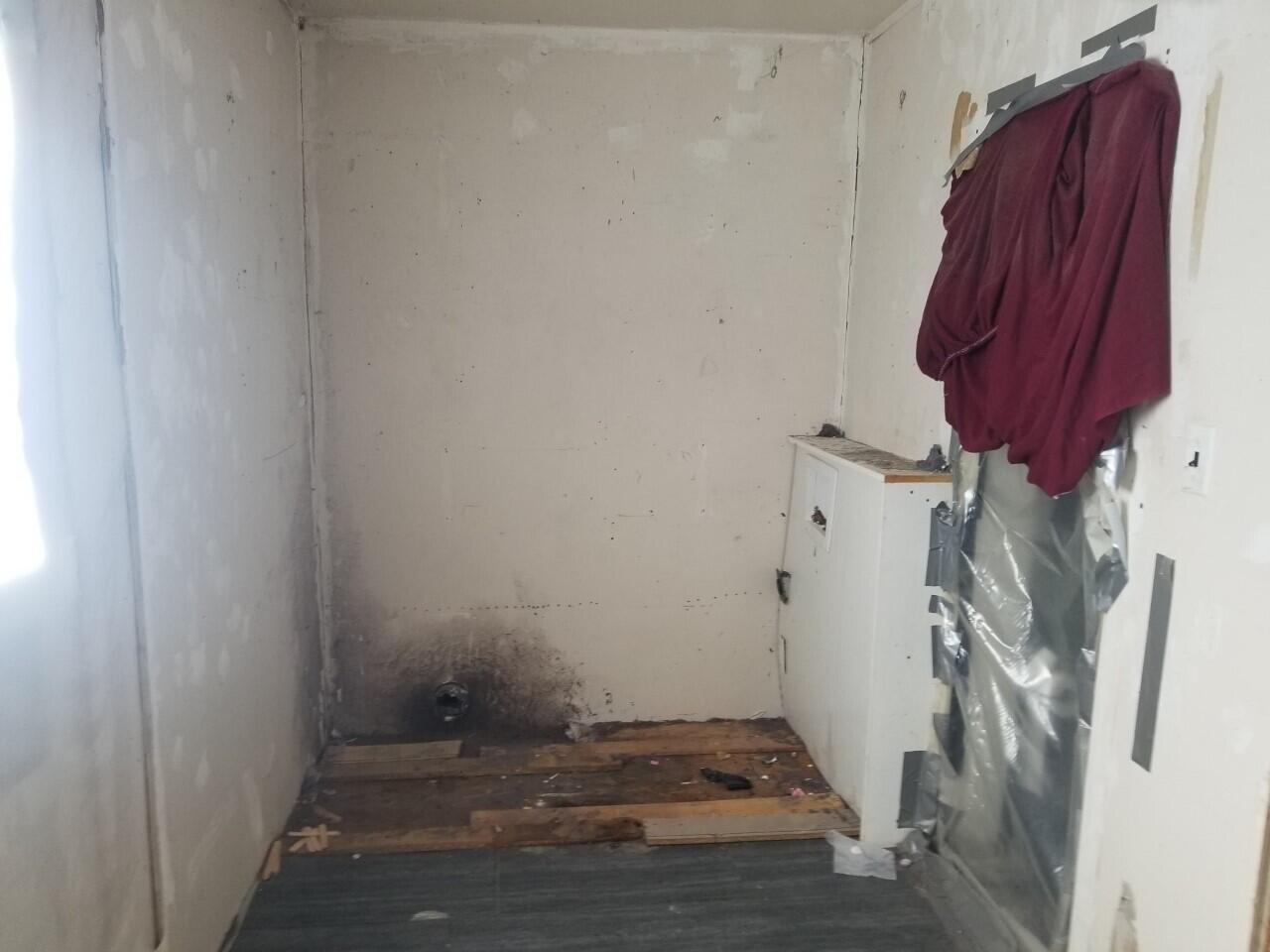 46 Collins Street Caribou, ME 04736 - Photo 7 of 21 46 collins 07