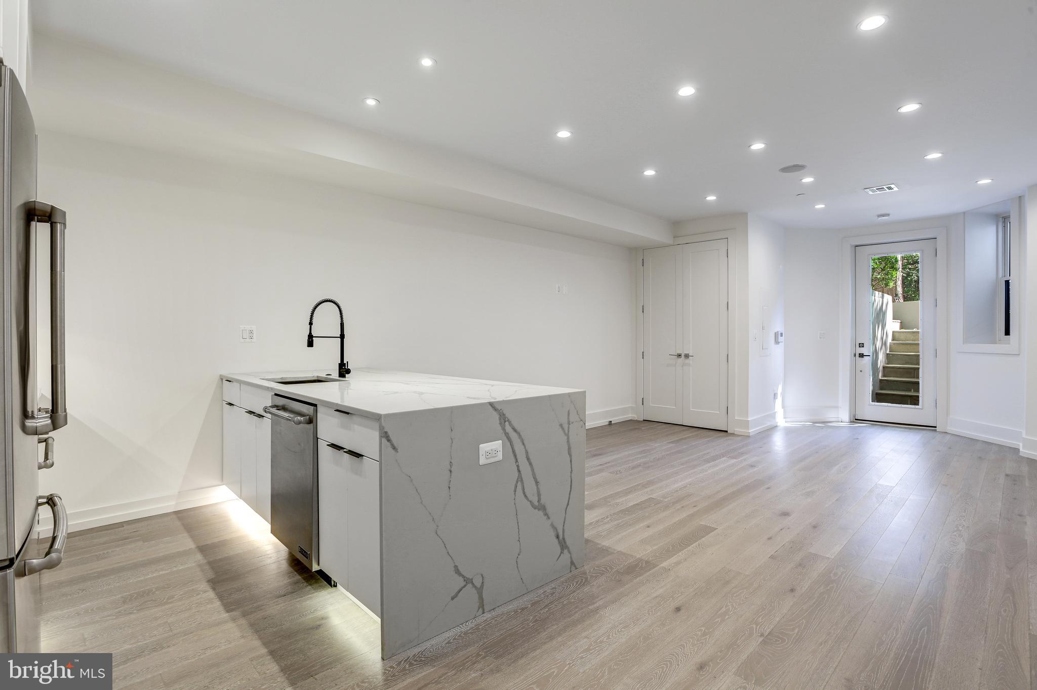 1817 Vernon Street Northwest, Unit 1 Washington, DC 20009 - Photo 4 of 26