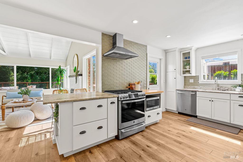 1870 North Fitch Mountain Road Healdsburg, CA 95448 - Photo 12 of 42