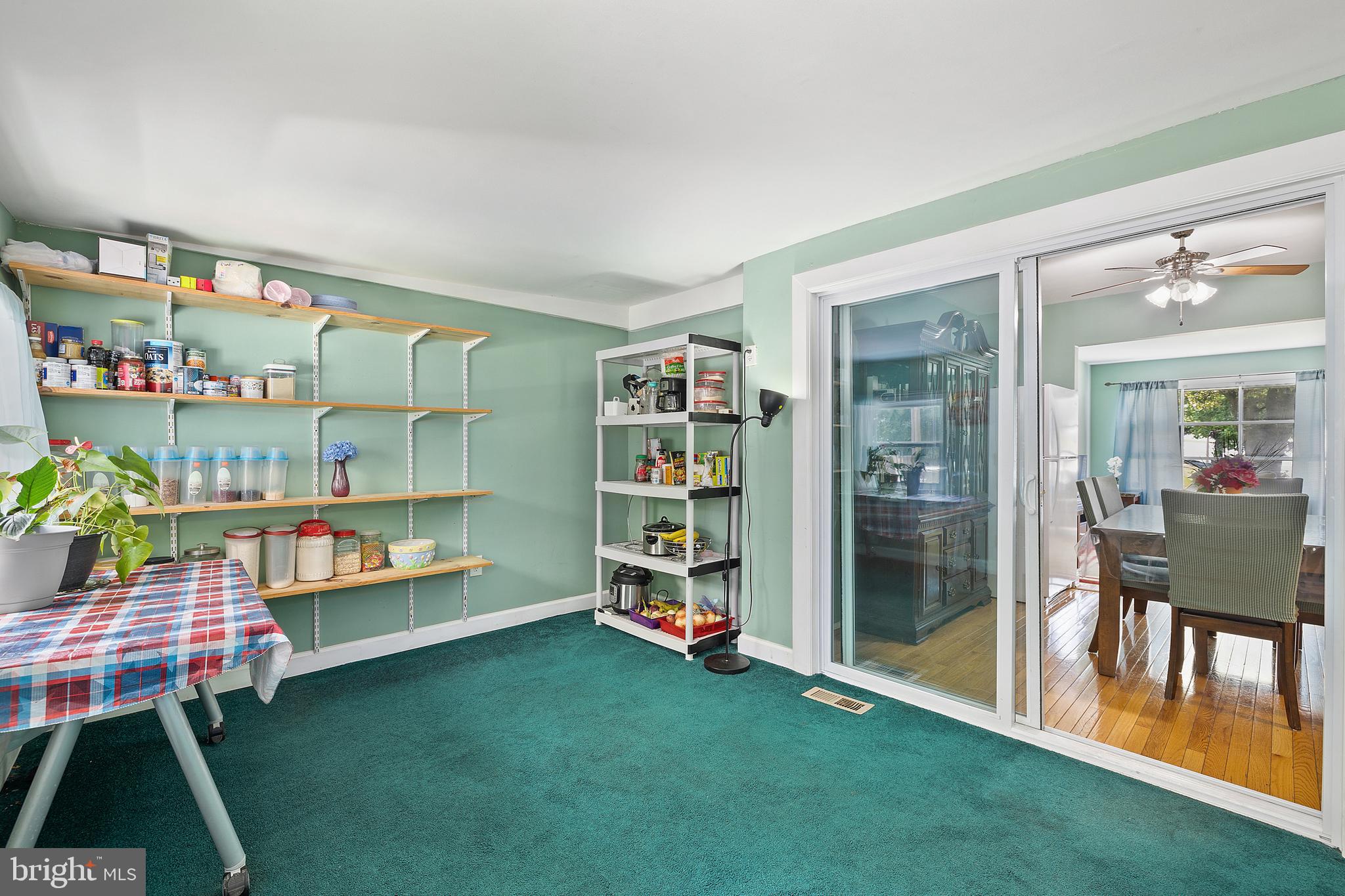 13601 Lindendale Road Woodbridge, VA 22193 - Photo 12 of 45