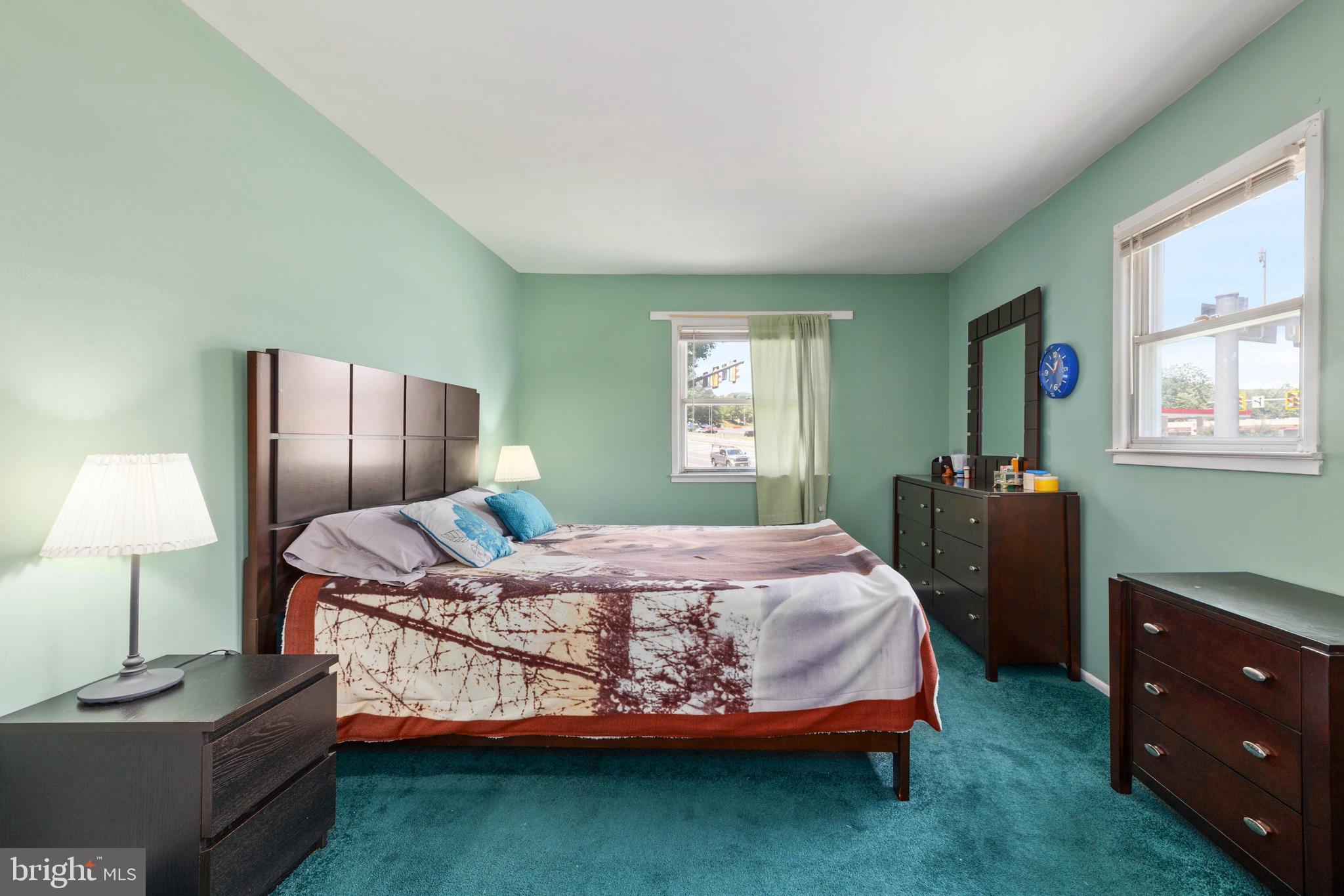 13601 Lindendale Road Woodbridge, VA 22193 - Photo 15 of 45 Master bedroom