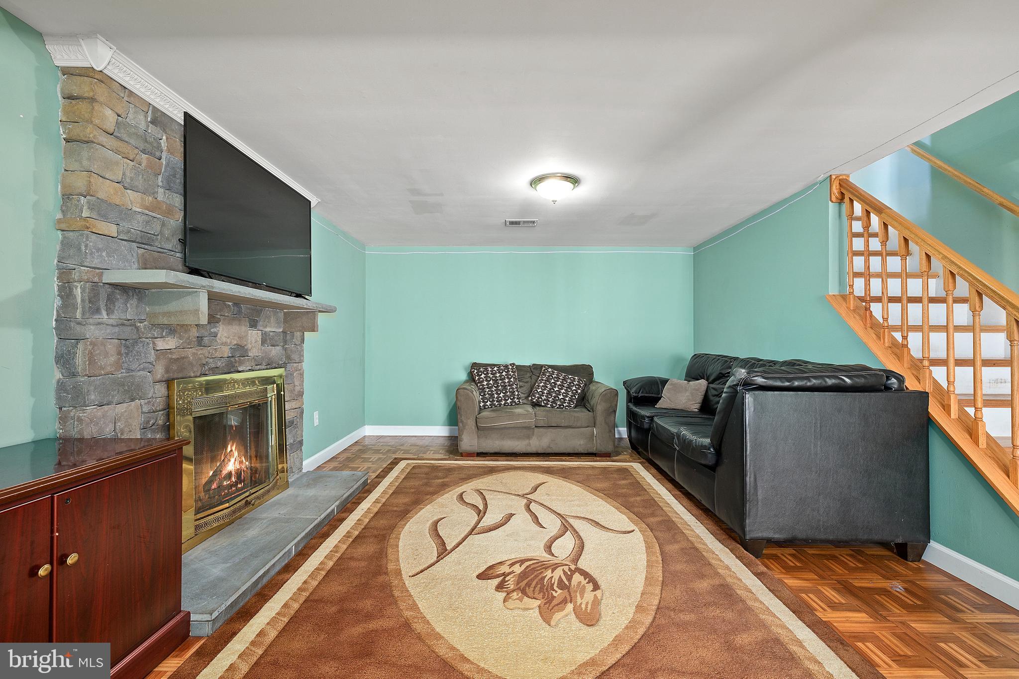 13601 Lindendale Road Woodbridge, VA 22193 - Photo 24 of 45