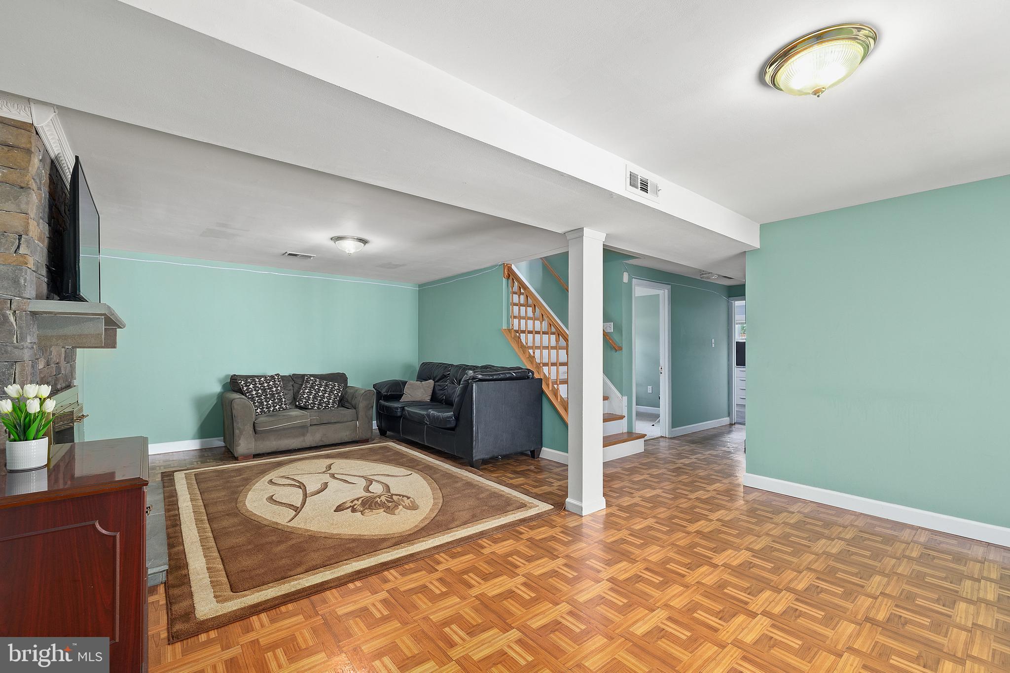 13601 Lindendale Road Woodbridge, VA 22193 - Photo 25 of 45