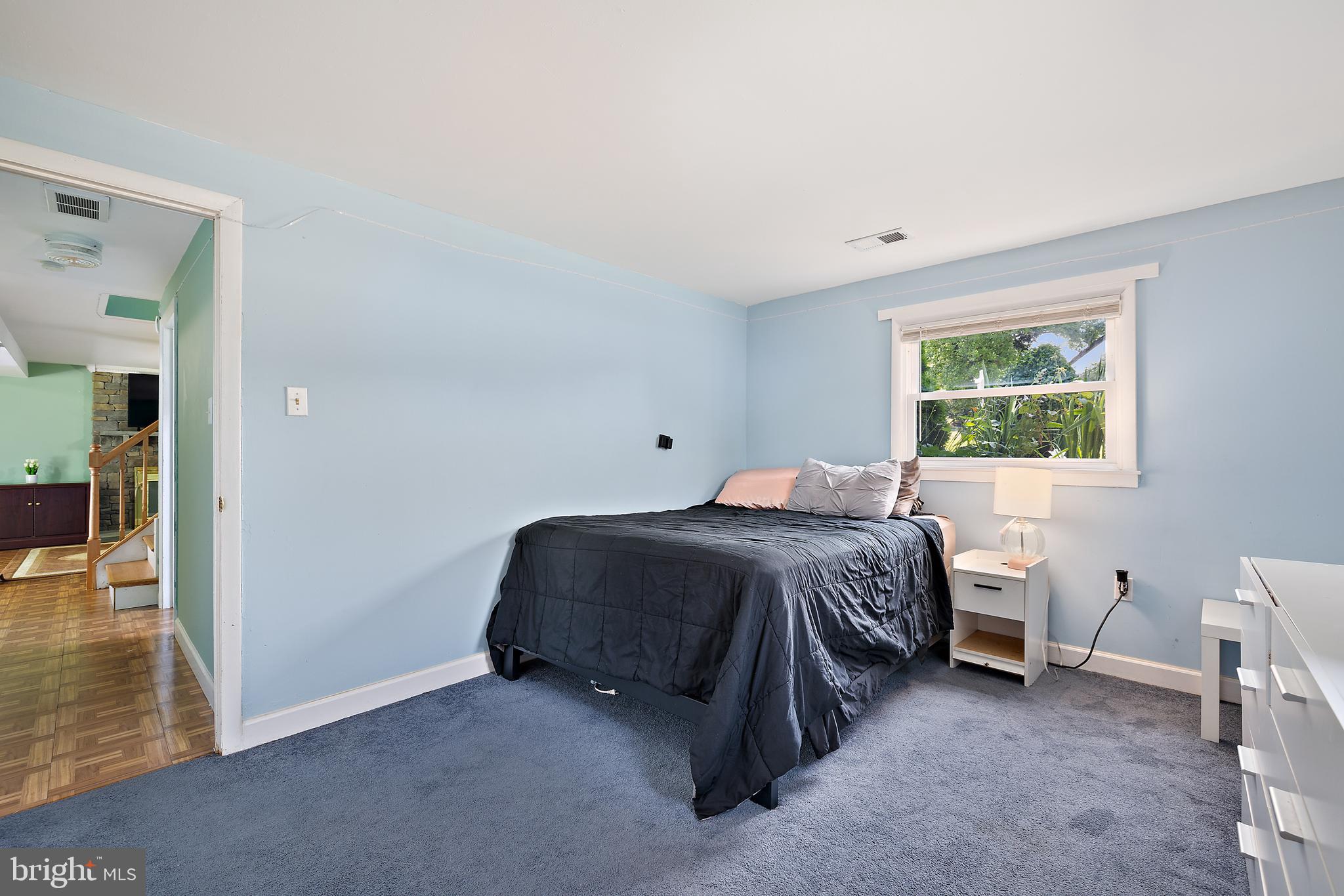 13601 Lindendale Road Woodbridge, VA 22193 - Photo 27 of 45