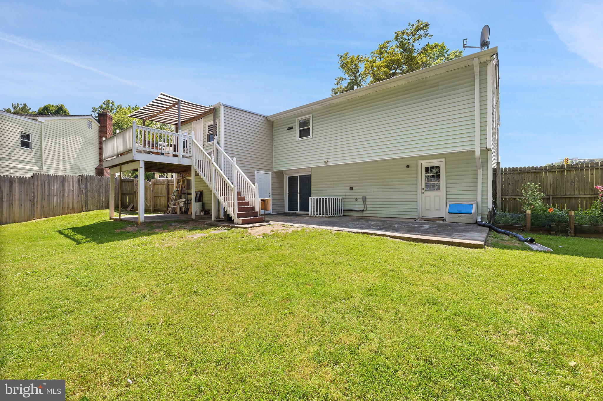 13601 Lindendale Road Woodbridge, VA 22193 - Photo 32 of 45 Back