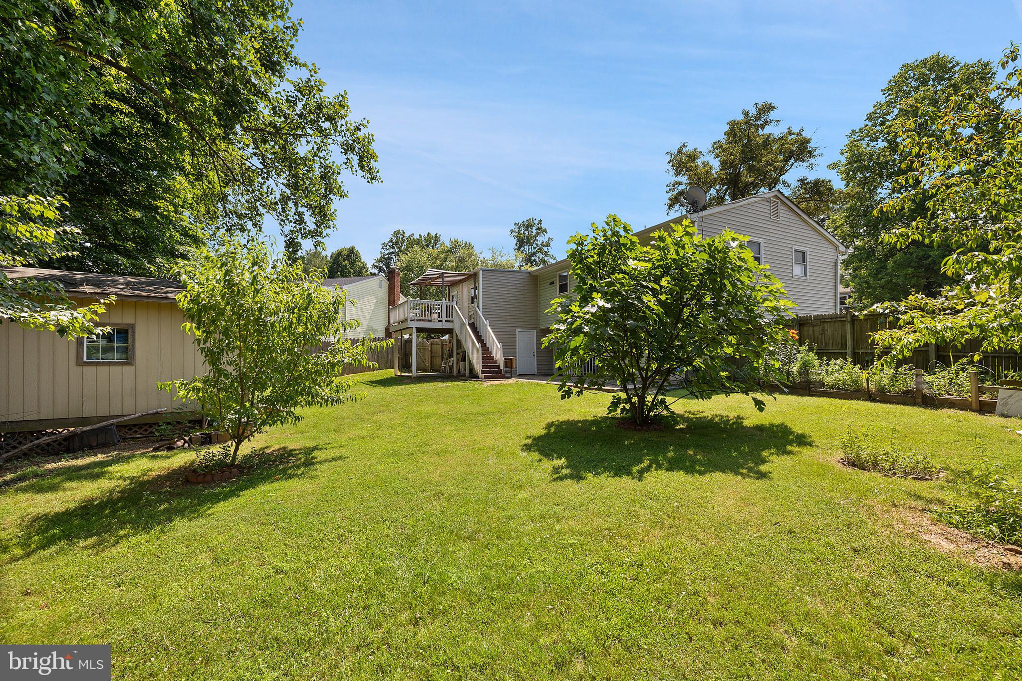 13601 Lindendale Road Woodbridge, VA 22193 - Photo 34 of 45 Backyard