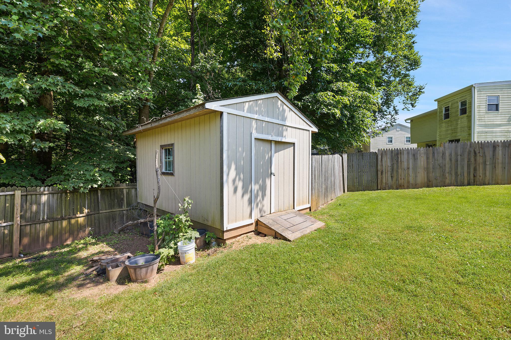 13601 Lindendale Road Woodbridge, VA 22193 - Photo 35 of 45