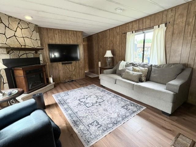 52 Rachael Circle Goffstown, NH 03045 - Photo 4 of 25 Gallery Image 4