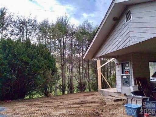 617 Barkers Creek Road Whittier, NC 28789 - Photo 2 of 13 a view of outdoor space and yard