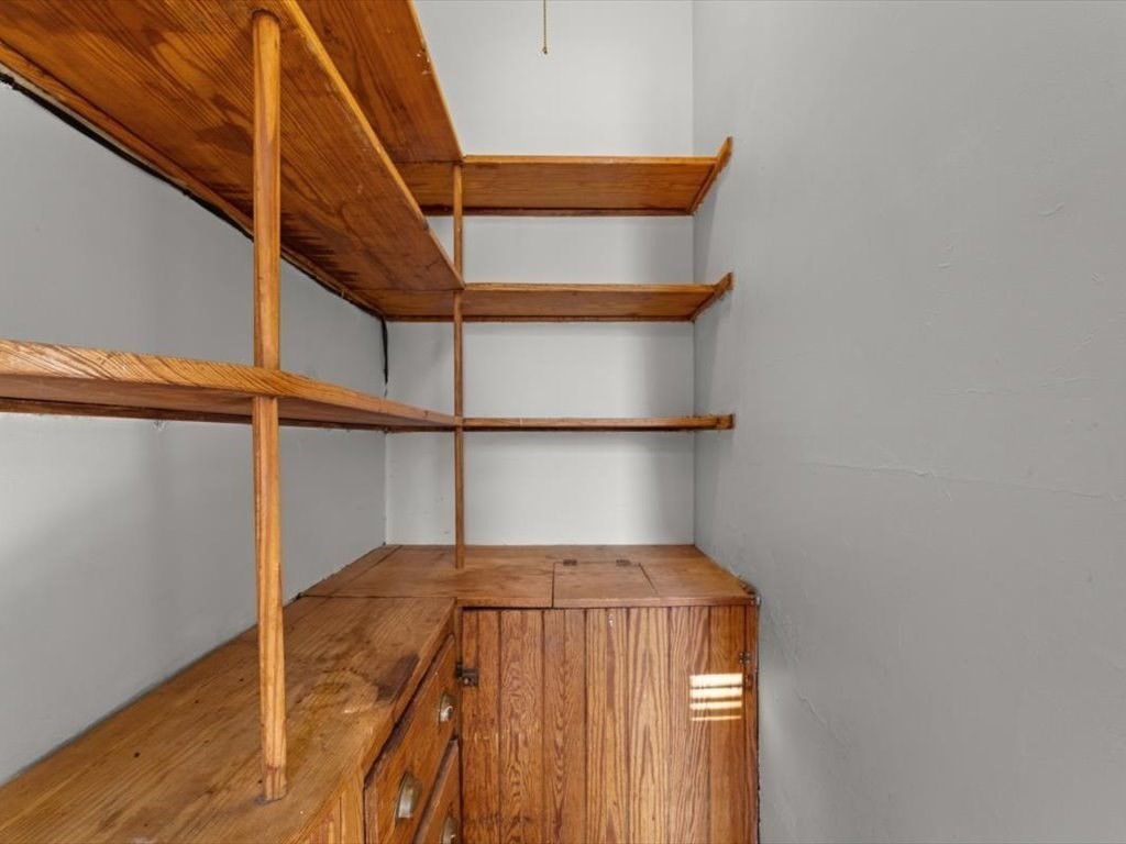 26 Beaufort Road, Unit 2 Boston, MA 02130 - Photo 21 of 34 a view of entryway