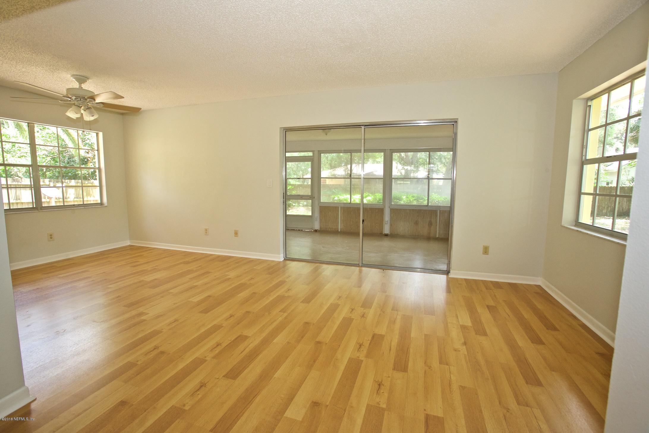 1054 San Remo Road St. Augustine, FL 32086 - Photo 20 of 37 DiningRoom11