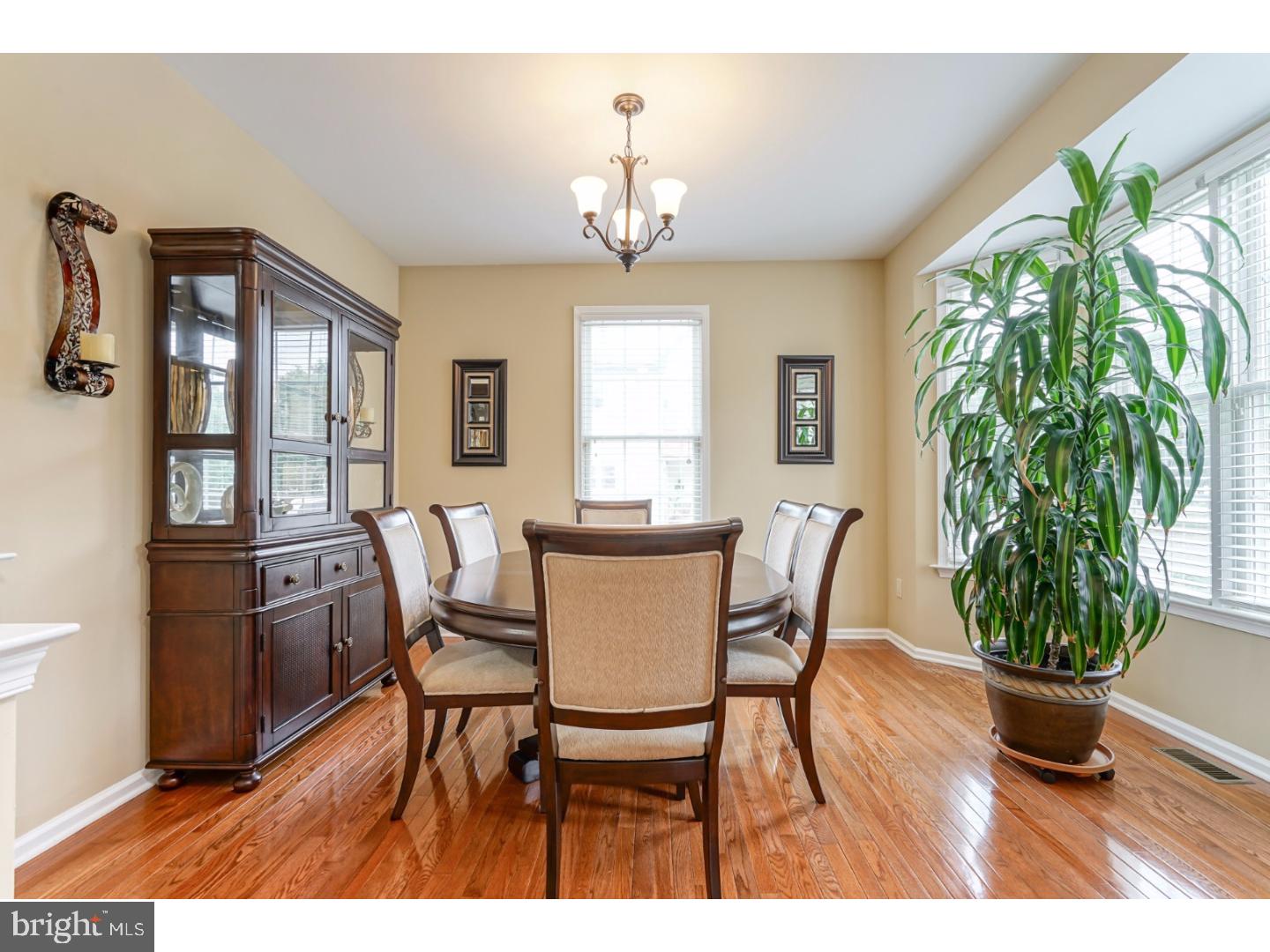 516 South Fairview Street Riverside, NJ 08075 - Photo 4 of 25