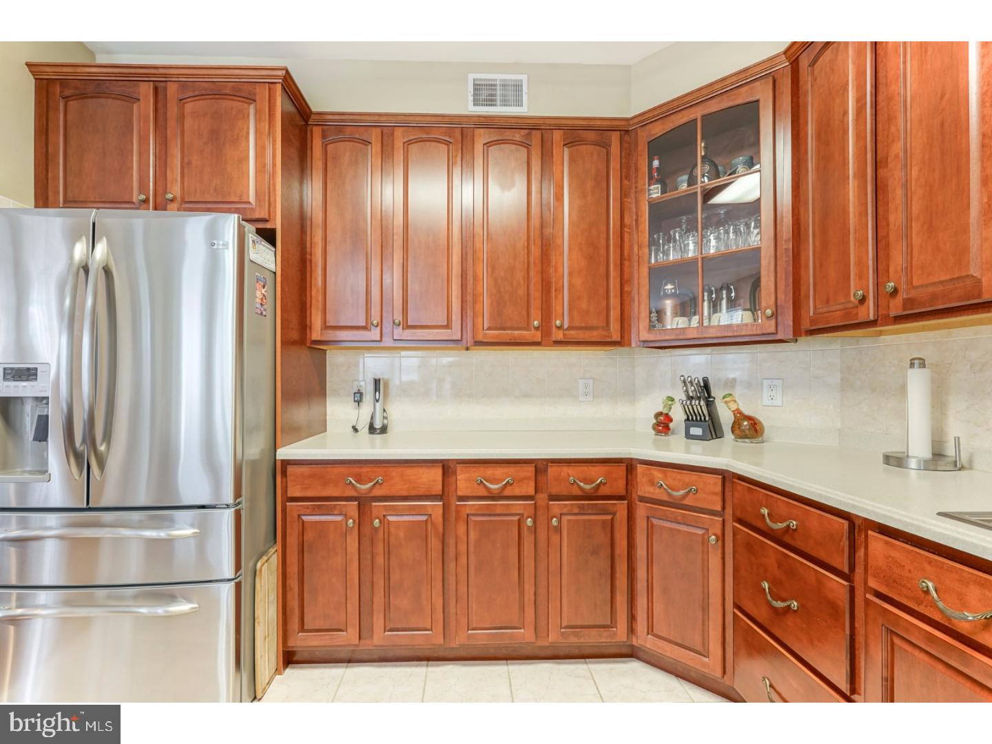 516 South Fairview Street Riverside, NJ 08075 - Photo 9 of 25