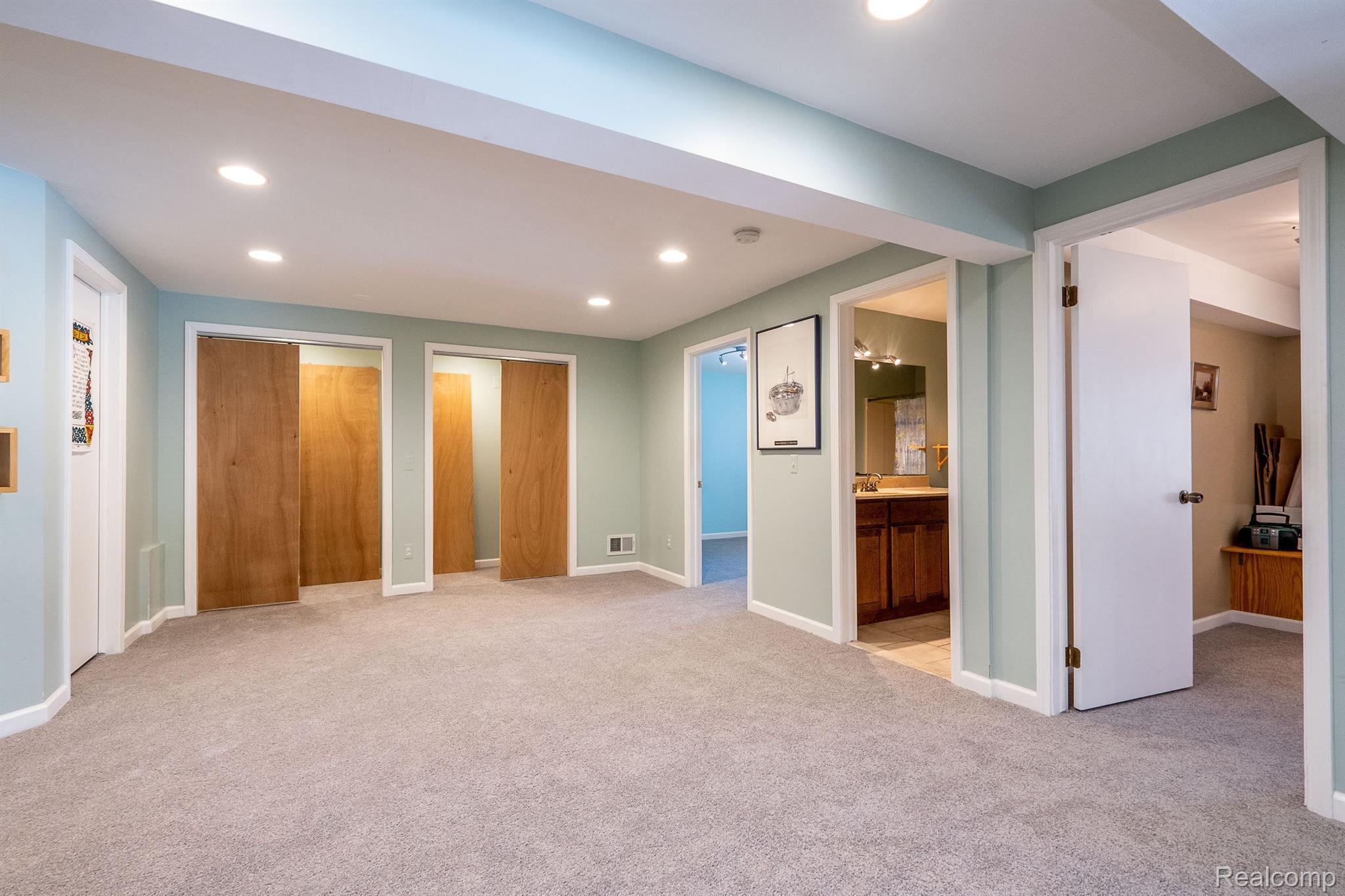 3893 Cheryl Drive Commerce Township, MI 48382 - Photo 22 of 52 Gallery Image 22