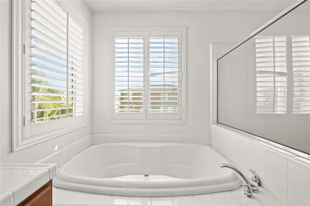 $4,000 | 31359 Bluebeech Court, Temecula, CA 92592