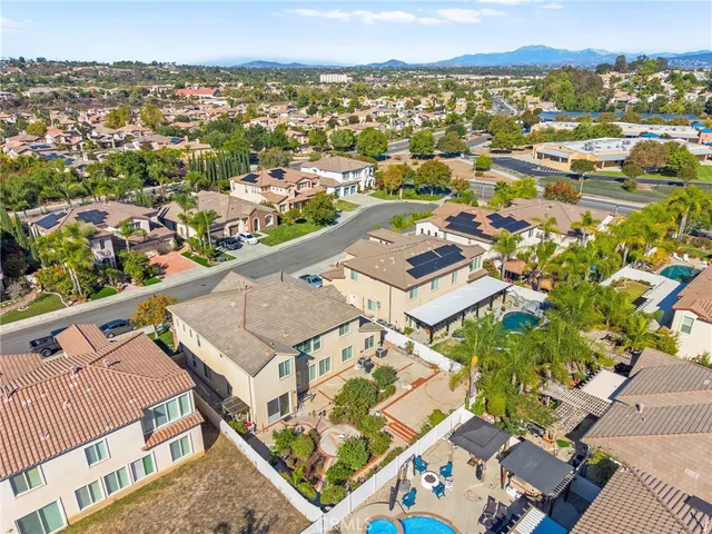 $4,000 | 31359 Bluebeech Court, Temecula, CA 92592