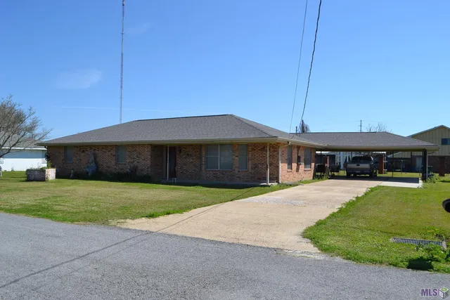 $190,000 | 163 Comeaux Drive, Lockport, LA 70374