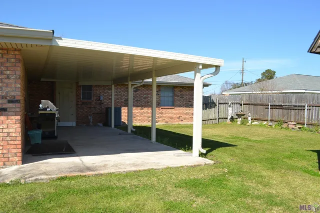 $190,000 | 163 Comeaux Drive, Lockport, LA 70374