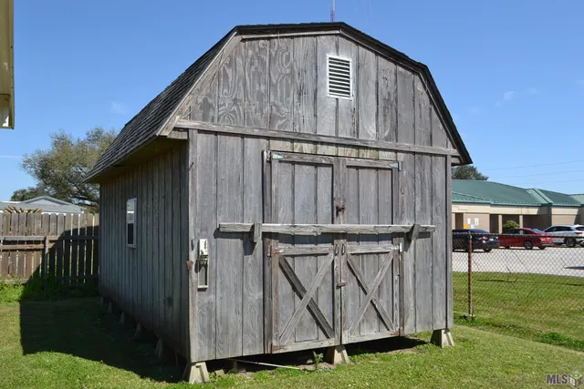 $190,000 | 163 Comeaux Drive, Lockport, LA 70374