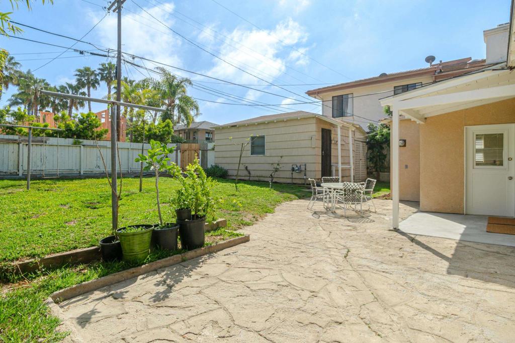 135 4th Street Encinitas, CA 92024 - Photo 30 of 33