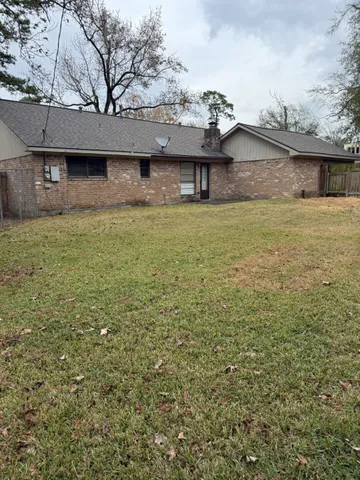 $2,100 | 717 Blue Ridge Drive, Shenandoah, TX 77381