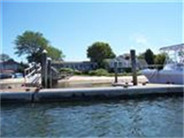 200 Bay Shore Road Barnstable, MA 02601 - Photo 2 of 20 Gallery Image 2