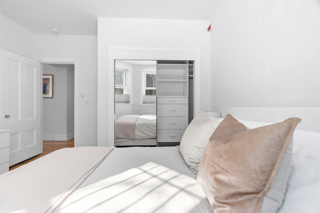 286 Beacon Street, Unit 1 Boston, MA 02116 - Photo 17 of 30