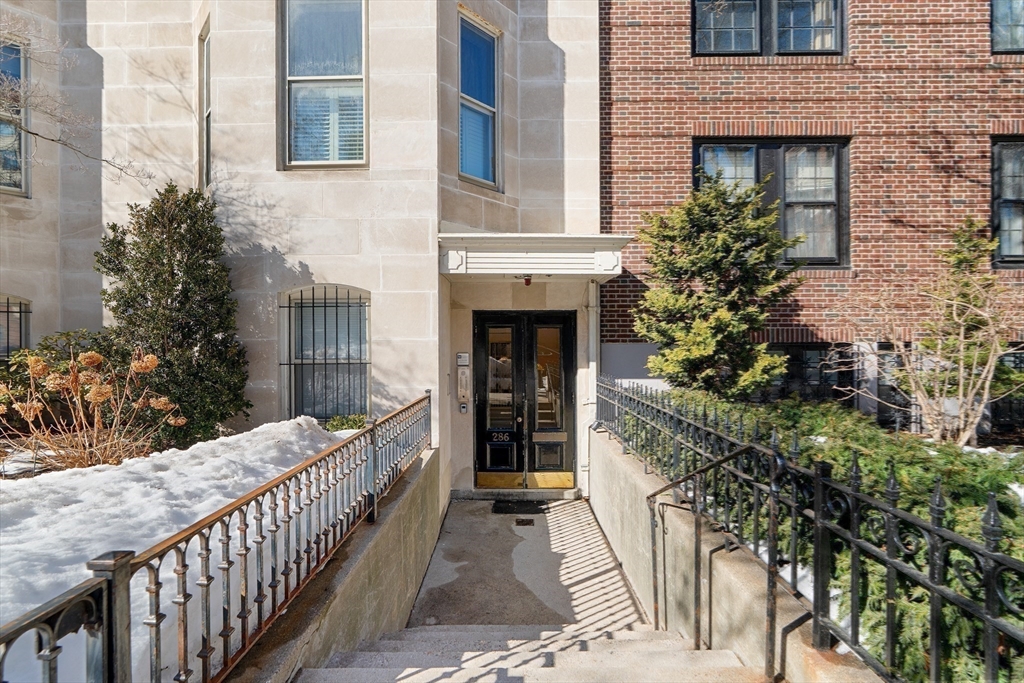 286 Beacon Street, Unit 1 Boston, MA 02116 - Photo 23 of 30