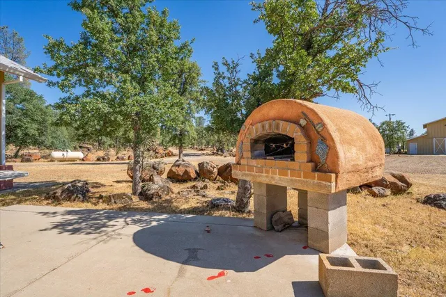 $540,000 | 25150 Dersch Road, Anderson, CA 96007