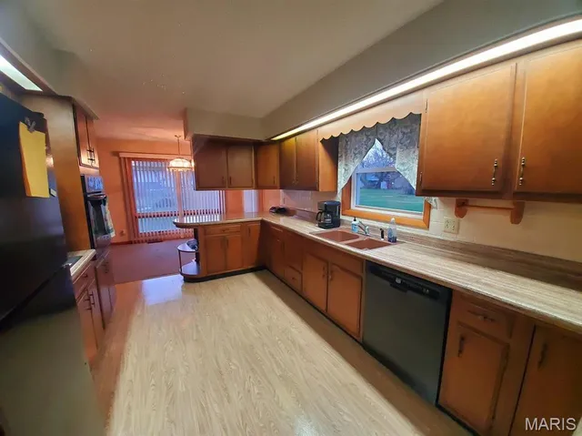 $164,900 | 102 Quincy Street, Lewistown, MO 63452