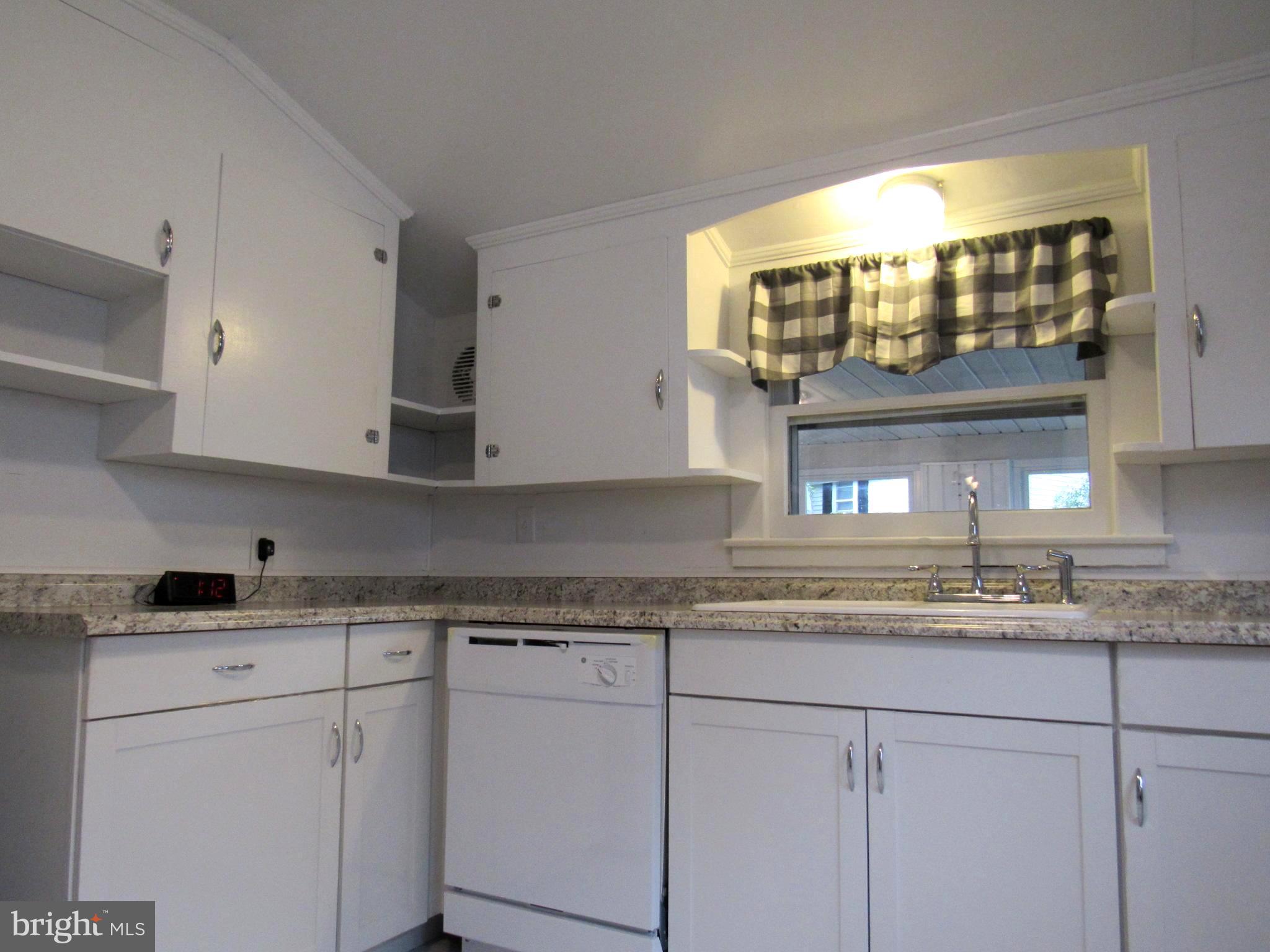 402 Pine Street Laurel, DE 19956 - Photo 14 of 84 New appliances