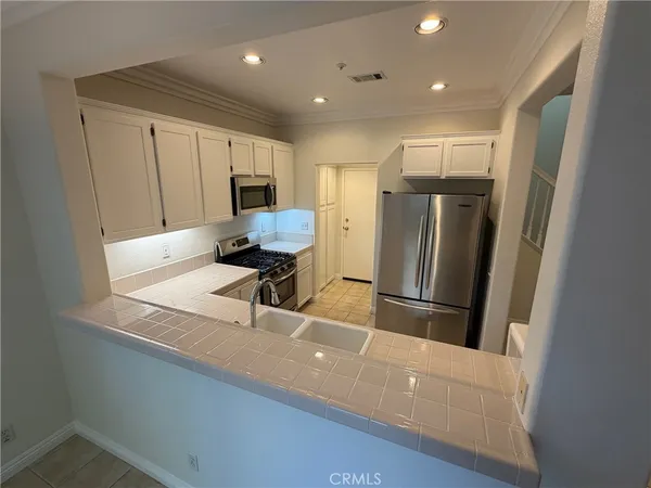 $3,600 | 141 Trofello Lane, Aliso Viejo, CA 92656