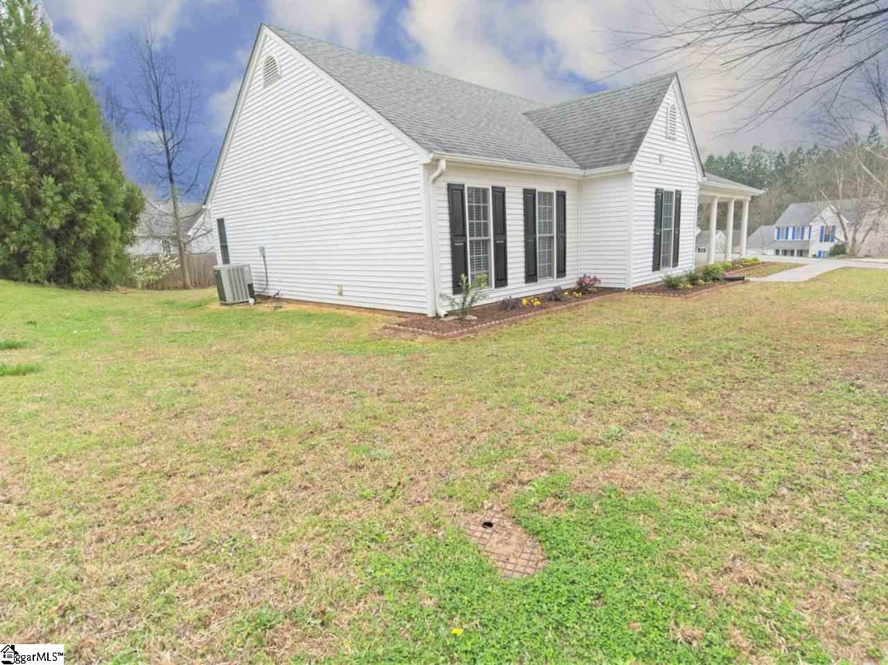 237 Springfield Circle Easley, SC 29642 - Photo 5 of 25 Gallery Image 5