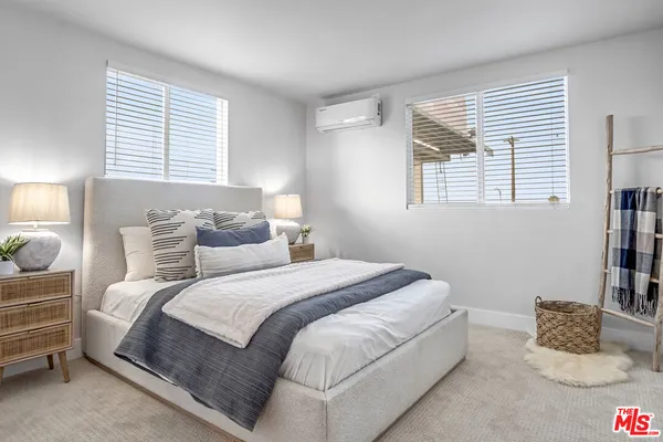 $3,000 | 10035 South Western Avenue, Unit 2, Los Angeles, CA 90047