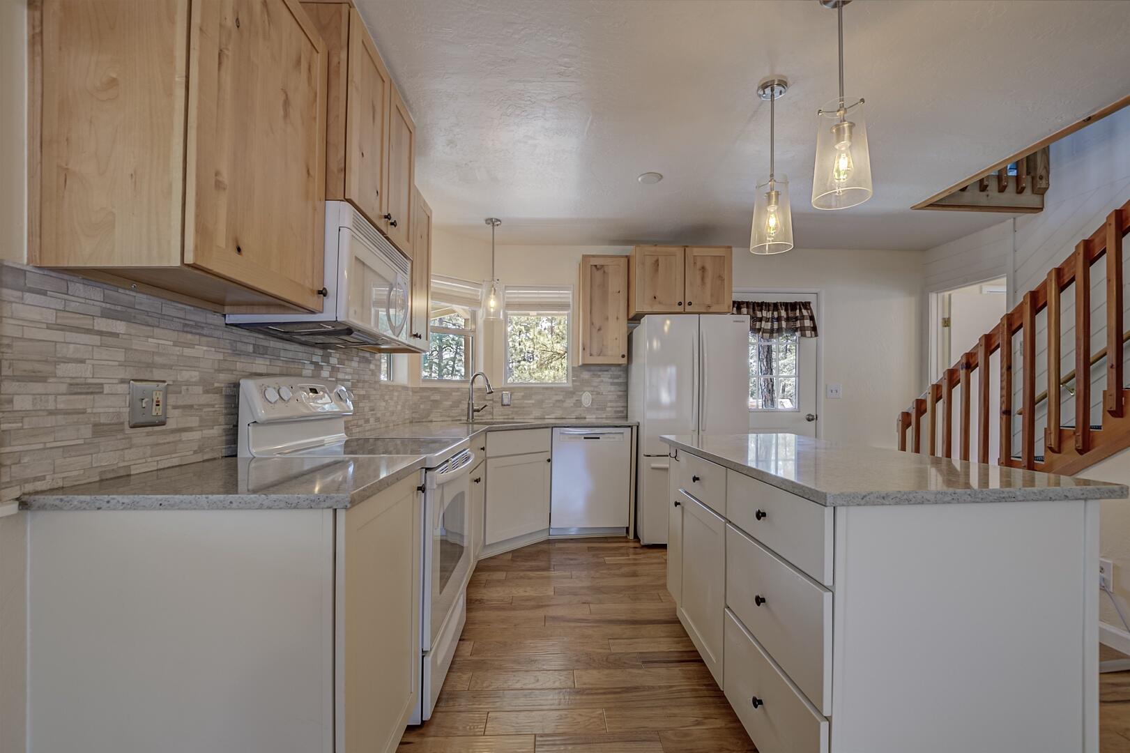 3943 Pine Road Pine, AZ 85544 - Photo 3 of 31
