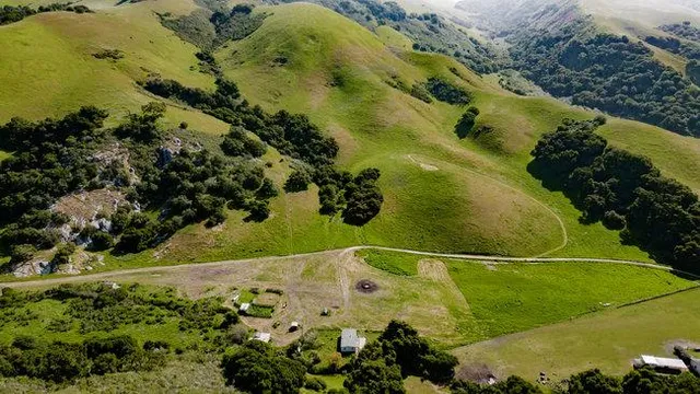 a view of a swimming pool